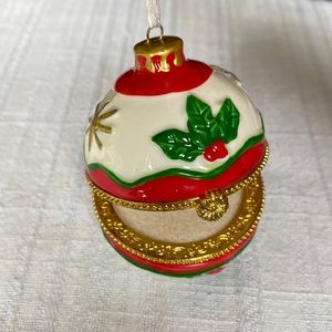 VTG Michael Anthony Christmas Egg Ornament/Box